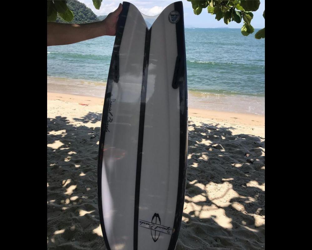 FOLLOW Board Store