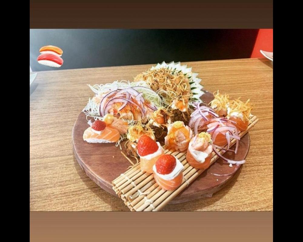 Akikomo Sushi 