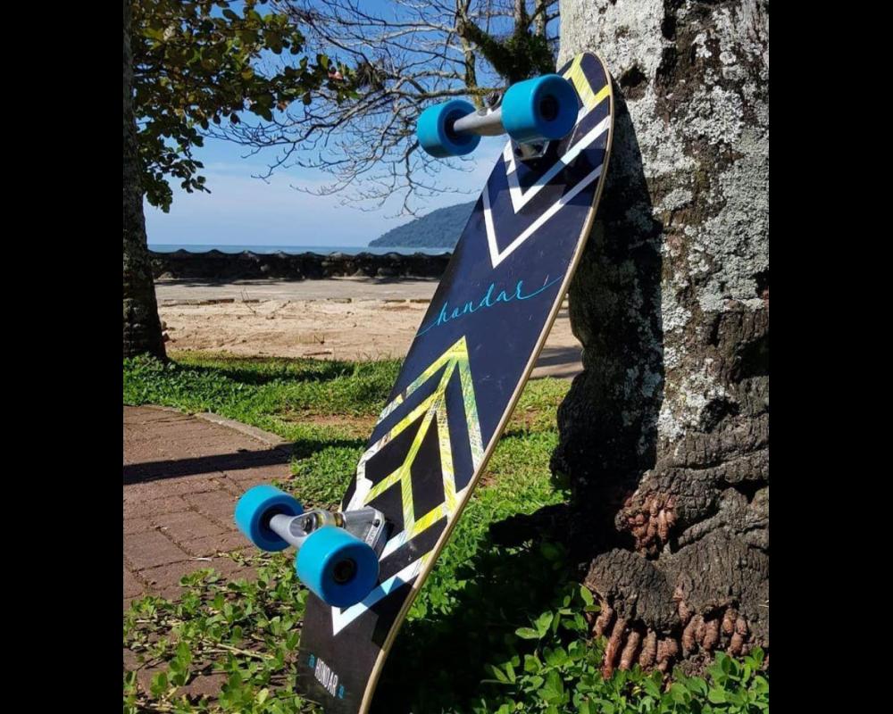 FOLLOW Board Store