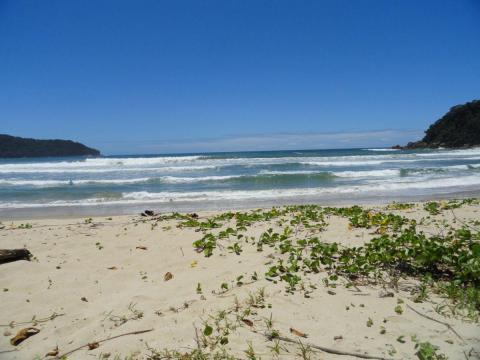 Praia Brava do Camburi