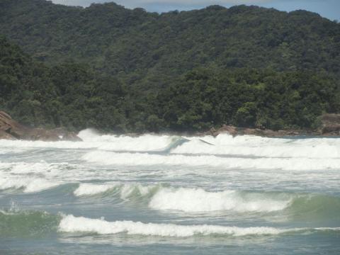 Praia Brava do Camburi