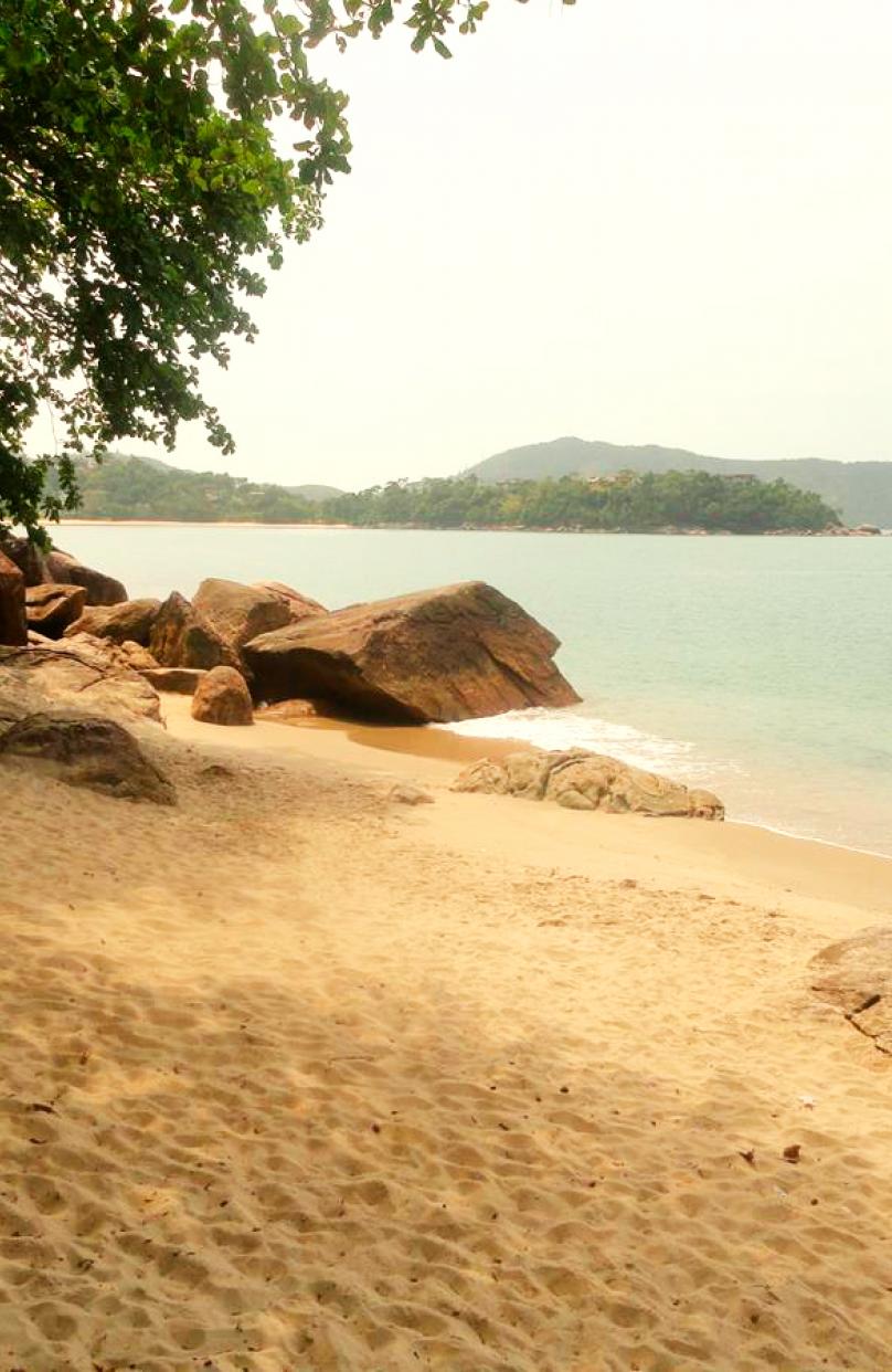 Praia Brava do Perequê-Mirim